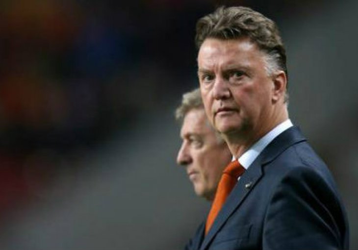 Manchester United odgodio Van Gaalovo imenovanje