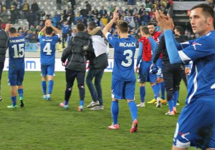 Anel Hadžić otkrio zašto je prekinuo trening prije kraja
