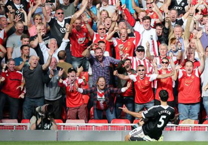 Liverpool poslao ponudu za Dejana Lovrena