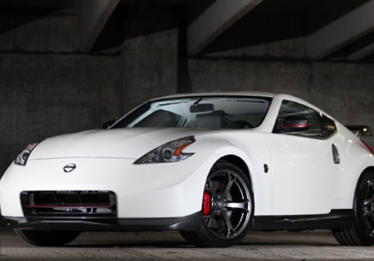 Nissan predstavio restilizovani 370Z NISMO