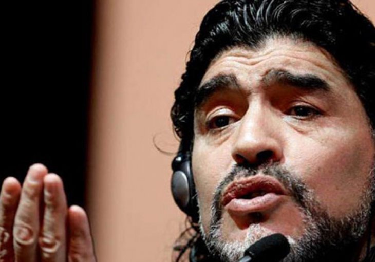 Maradona: Brazilu, čuvaj se! Dolazi genije! Leo, učini to za nas!