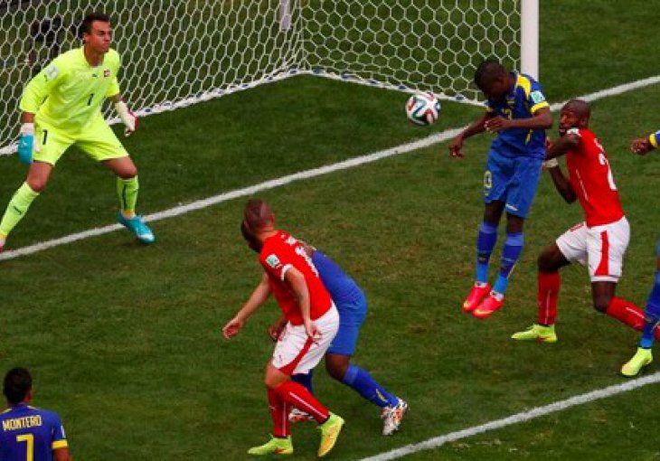 SP 2014: Švicarska u finišu šokirala Ekvador