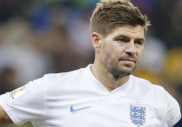 Gerrard pozvao Redknappa da objavi imena 