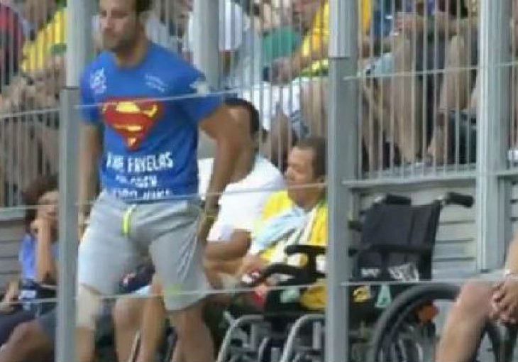 'Superman' ustao iz invalidskih kolica i prekinuo meč u Brazilu