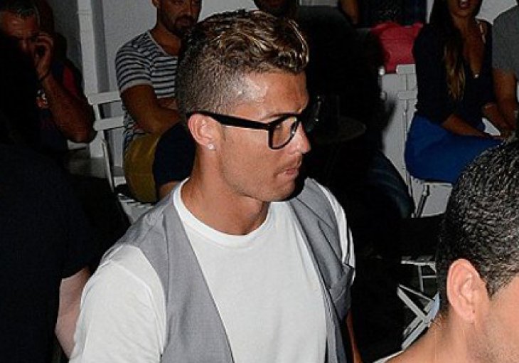 Ronaldo bez Irine uživa na grčkom otoku Mykonos