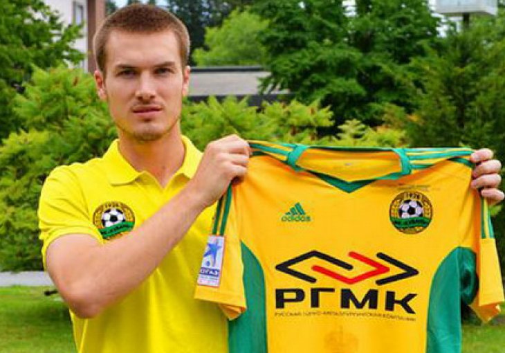 Zvanično: Defanzivac Zmajeva već obavio trening s novim klubom