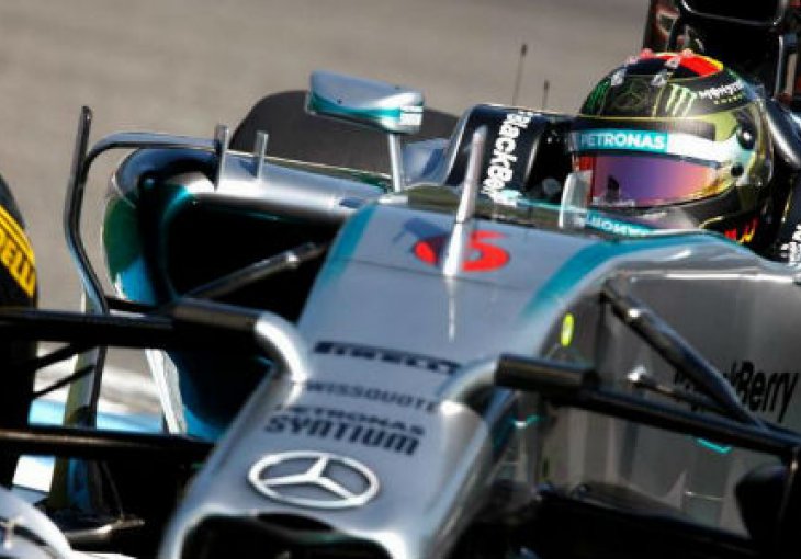 Rosbergu pole-position, Hamilton tek sa 15. mjesta