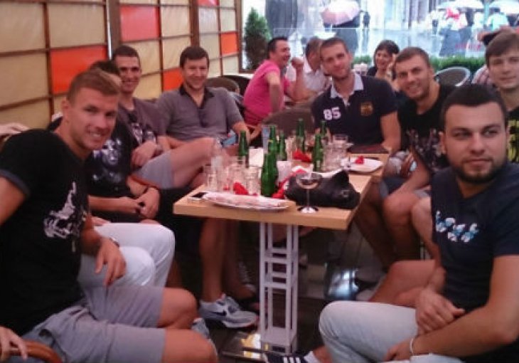 Džeko, Teletović i društvo: Slika govori više od hiljadu riječi