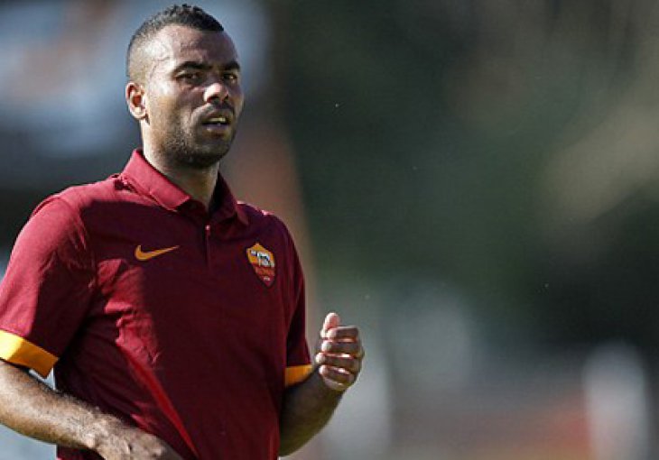 Ashley Cole: Želim da odigram svoju ulogu u osvajanju Scudetta