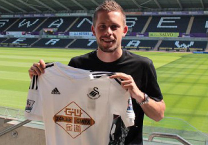 Tottenham i Swansea razmijenili igrače