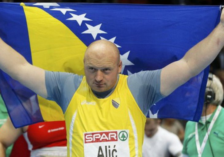Alić, Mešić i Pezer danas na borilištima