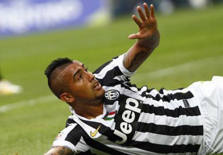 Juventus se službeno oglasio povodom transfera Artura Vidala