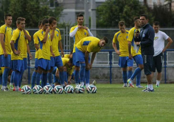 Plavi jučer odradili prvi trening na rekonstruisanom terenu