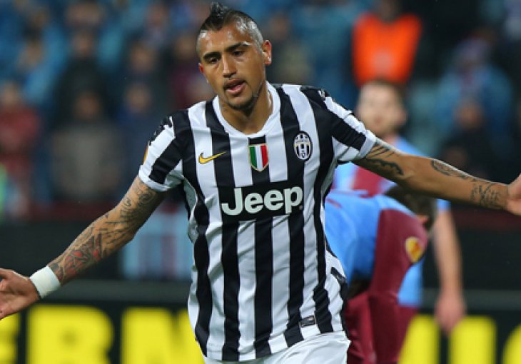Arturo Vidal obavio liječničke preglede zbog novog kluba