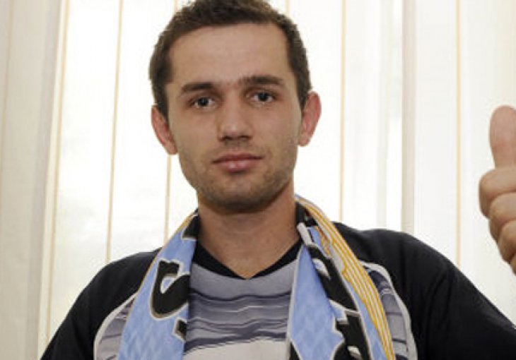 Još jedan Zmaj u Engleskoj: Lulić napušta Lazio?