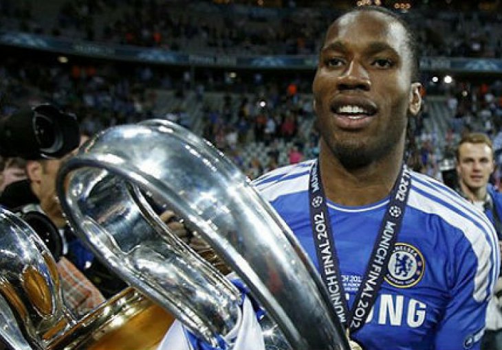 Povratak heroja: Ovako je Stamford Bridge dočekao Didiera Drogbu