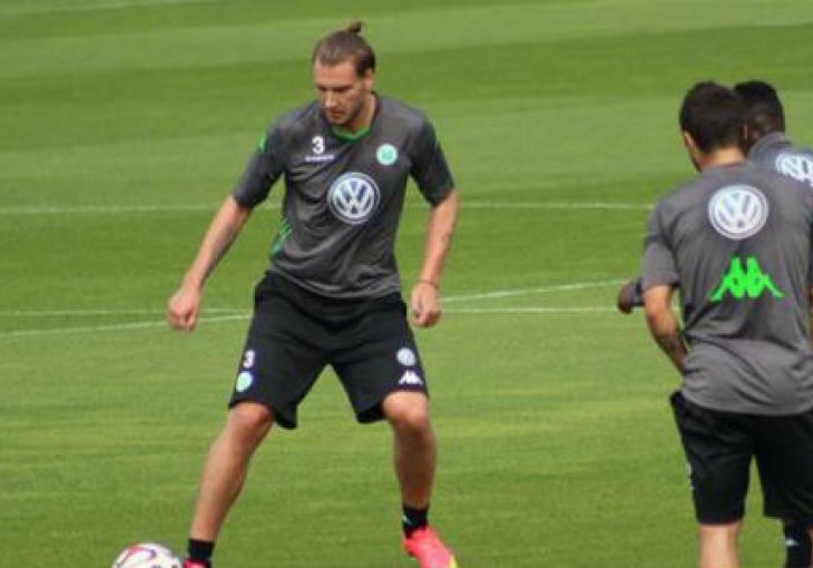 Bendtner konačno pronašao novi klub - Lord u Njemačkoj