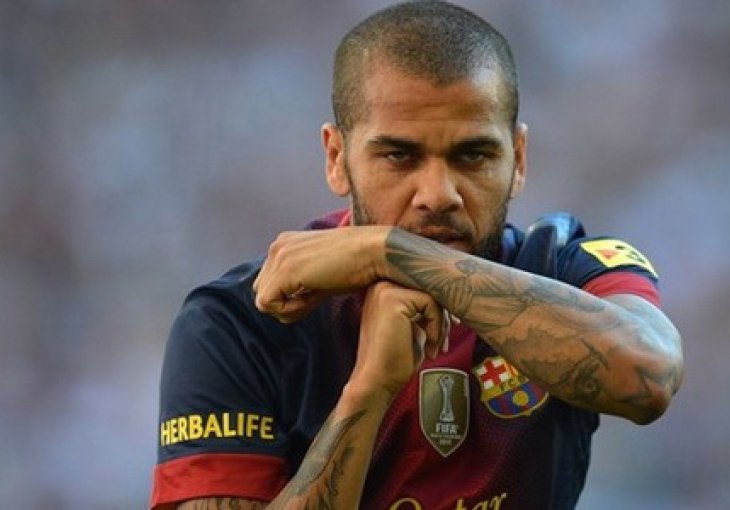 Barca će prodati Alvesa, već ima spremnu zamjenu