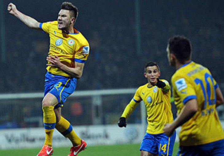 Pogledajte sjajan gol Ermina Bičakčića