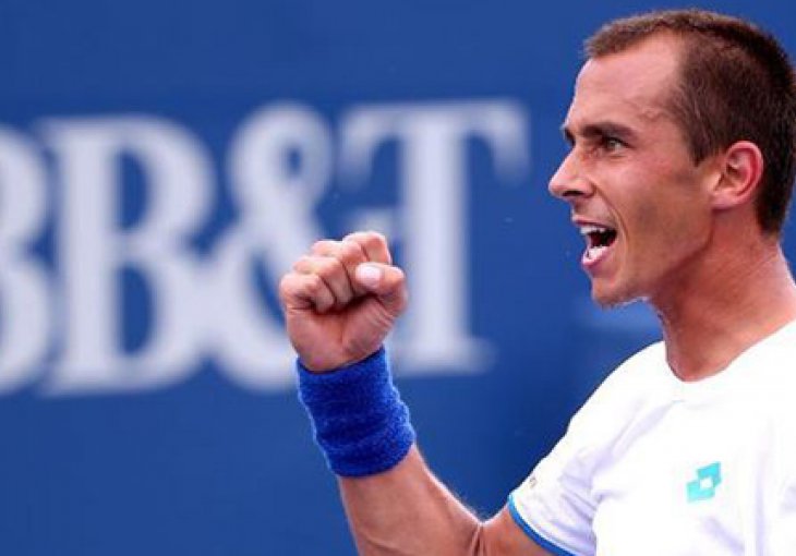 Janowicz i Rosul u finalu Winston-Salema