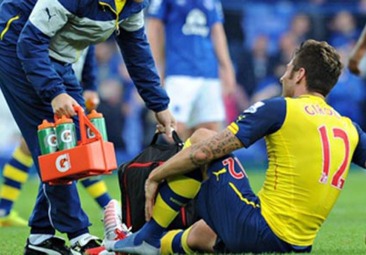 Užasne vijesti za Arsenal: Giroud van terena i duže od tri mjeseca