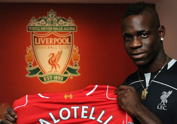 Balotelli još uvijek ima problem sa oblačenjem markera