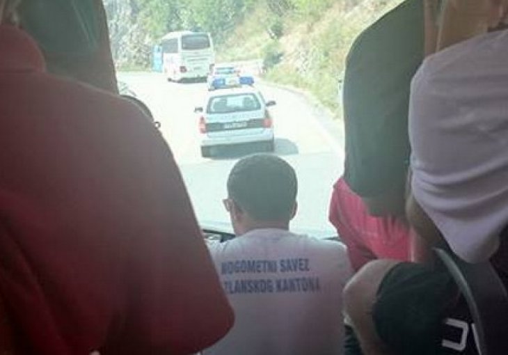 Huligani Zrinjskog napali autobus sa kadetima i juniorima Slobode