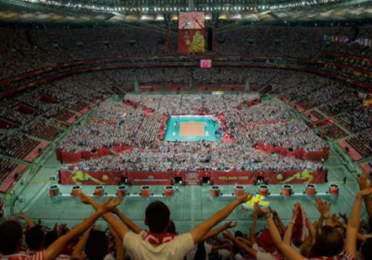 Poljska pobijedila Srbiju 3:0 pred 65.000 gledalaca