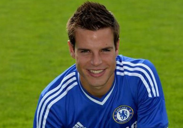 Azpilicueta u Chelseaju do 2019. godine