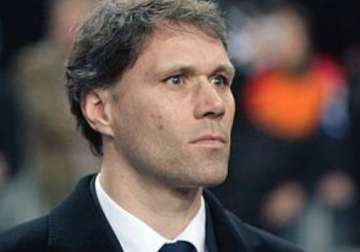 Van Basten se loše osjeća, povukao se iz AZ Alkmaara