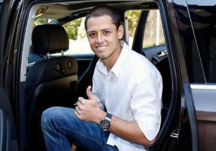 Chicharito hvalio Fergusona, Moyesa kritikovao