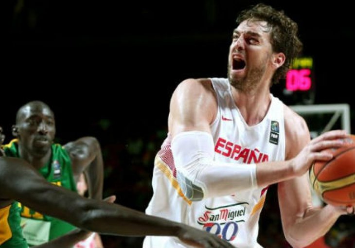 Španija vrlo lako do četvrtfinala