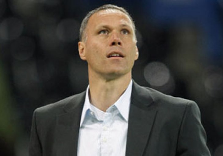 Van Basten završio trenersku karijeru