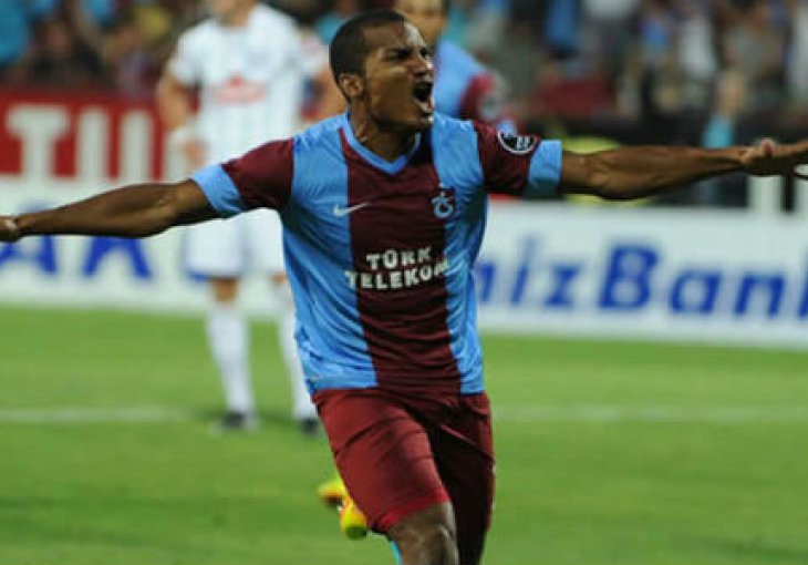 Malouda napustio 