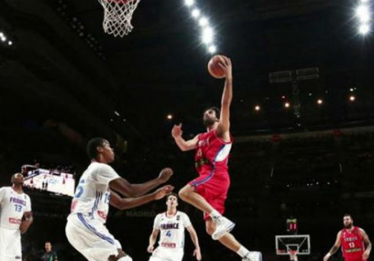 Srbija preko Francuza za finale protiv SAD