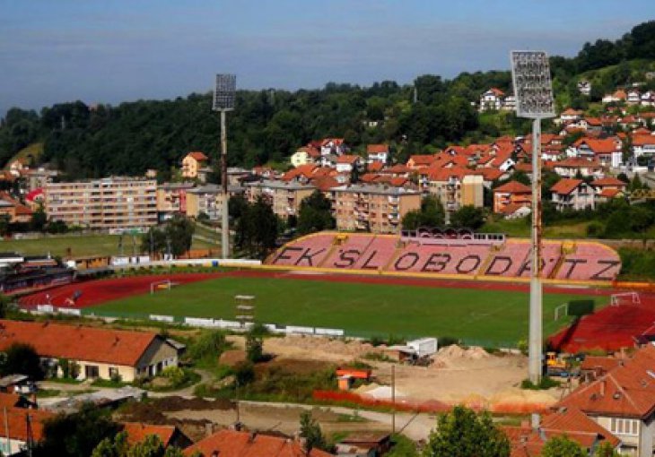 Veliki trijumf  Zvijezde 09, Tuzla City blizu opasne zone