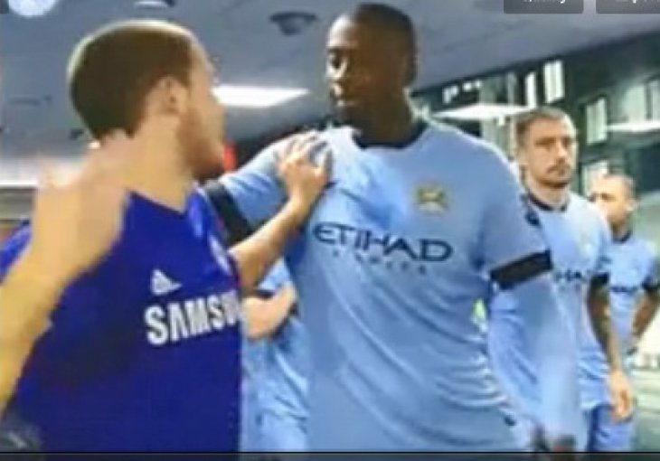 Pogledajte šta je Yaya Toure radio Hazardu u tunelu Etihada