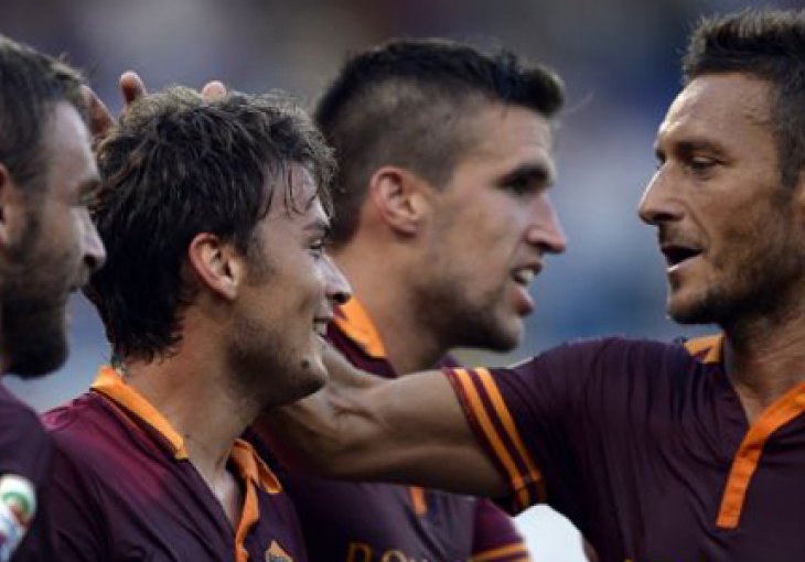 Totti na terenu vidi ono što drugi ne mogu, čast je biti njegov saigrač