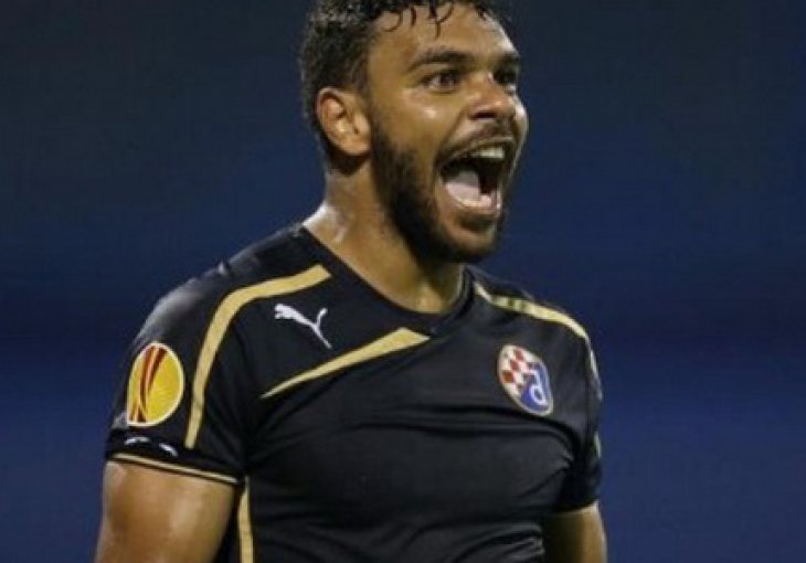 Kur'an, džamija i knjige: Tajna uspjeha ovog sjajnog napadača