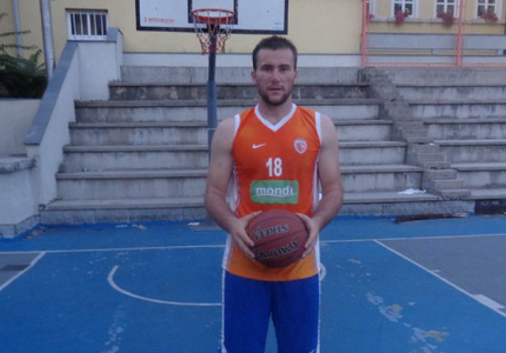 Za BiH nisam zaigrao jer mi je tražen novac!