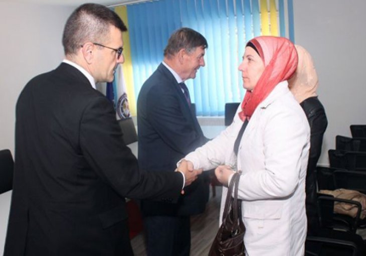N/FS BiH uručio pomoć porodicama stradalih rudara