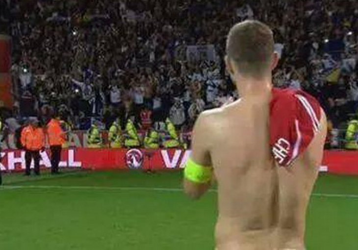 Edin Džeko se večeras obratio navijačima BiH