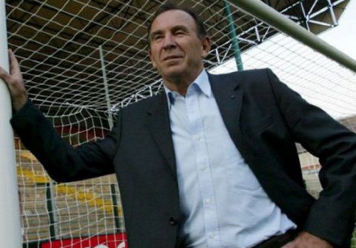 I ja bih skinuo tu zastavu!