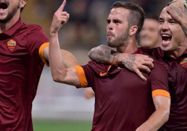 Spektakl u Rimu: Ovako izgledaju početne postave Rome i Bayerna