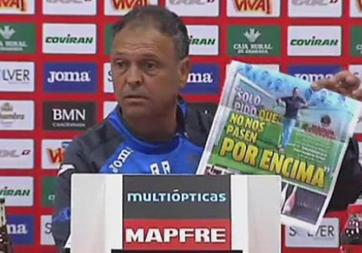 Trener Granade pocijepao 