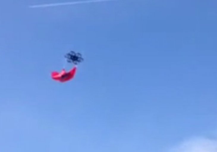 Srbija u šoku: Dron sa albanskom zastavom opet leti