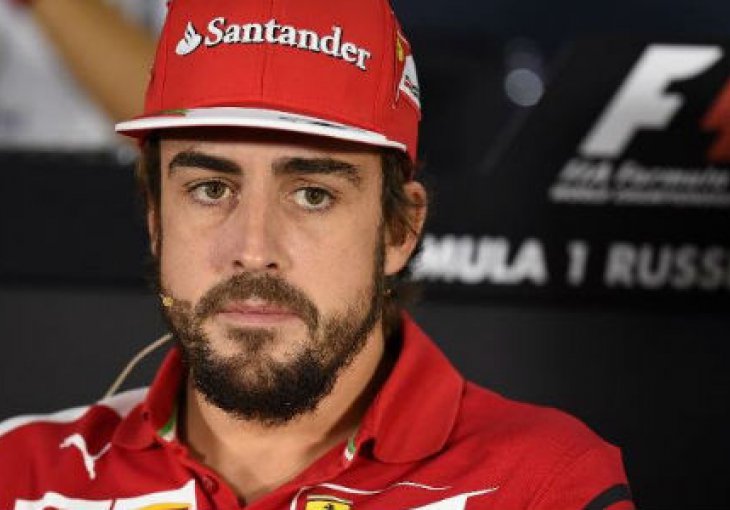 Alonso na korak od povratka u McLaren