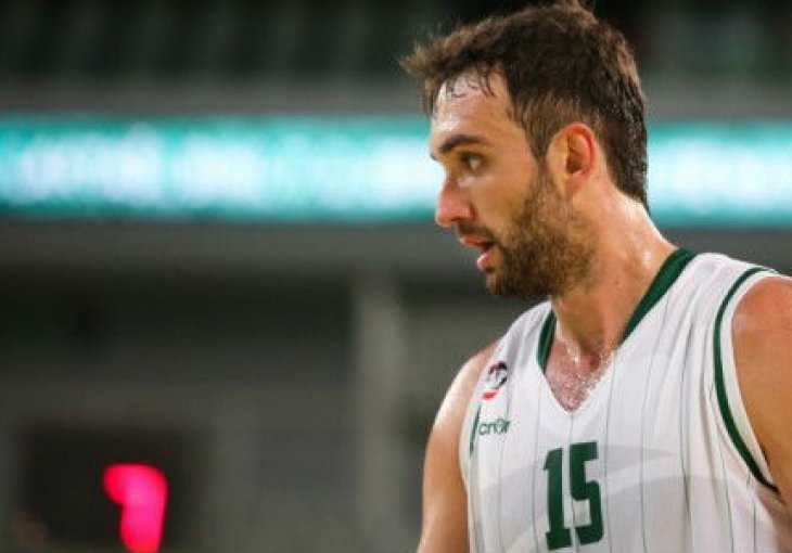Begić mijenja Krstića u Anadolu Efesu