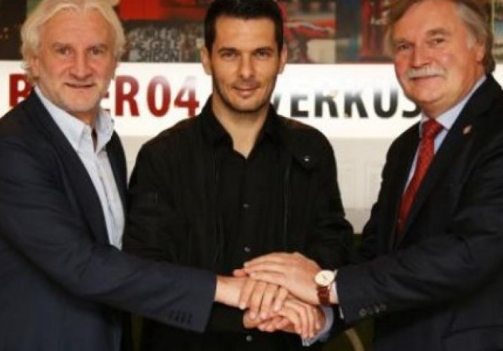 Emir Spahić produžio ugovor sa Bayerom