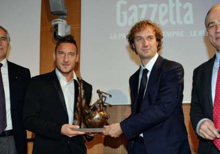 Ljubav koja ne prestaje: Totti želi biti trener Rome